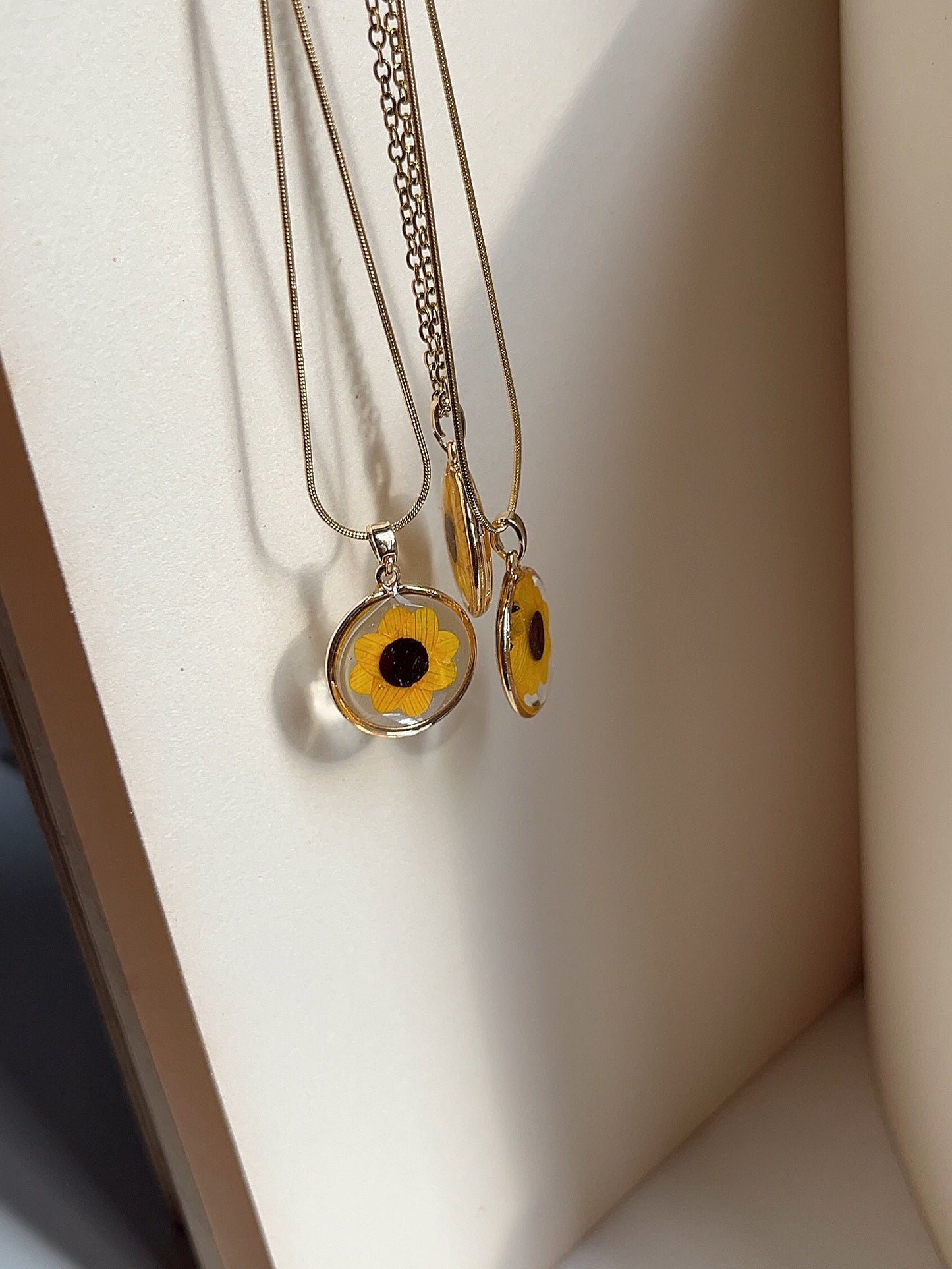 Solana - Made With Dried Sunflower Petals - Resin Necklace by Rosa Lia